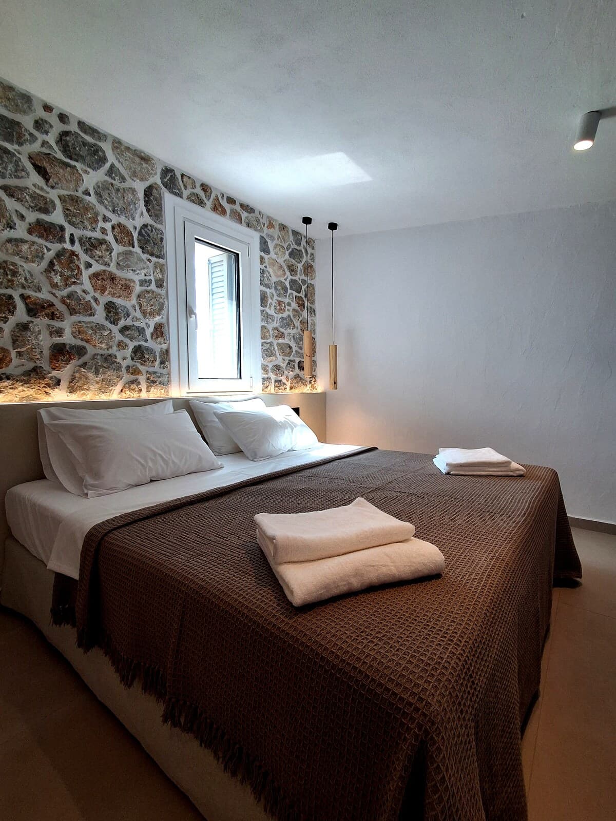 Jasmine — Bedrooms 2