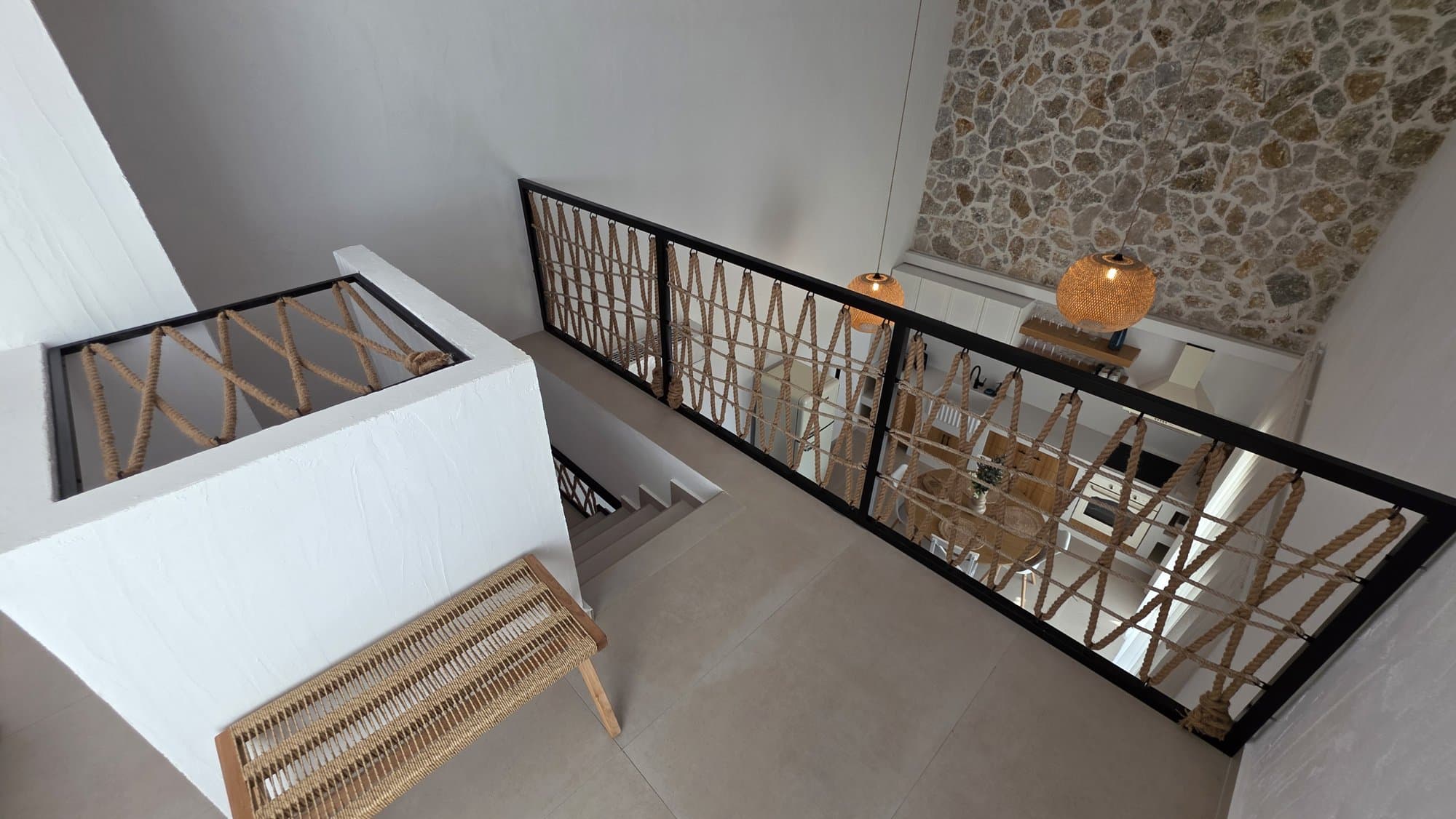 Lemoni — Living room 2