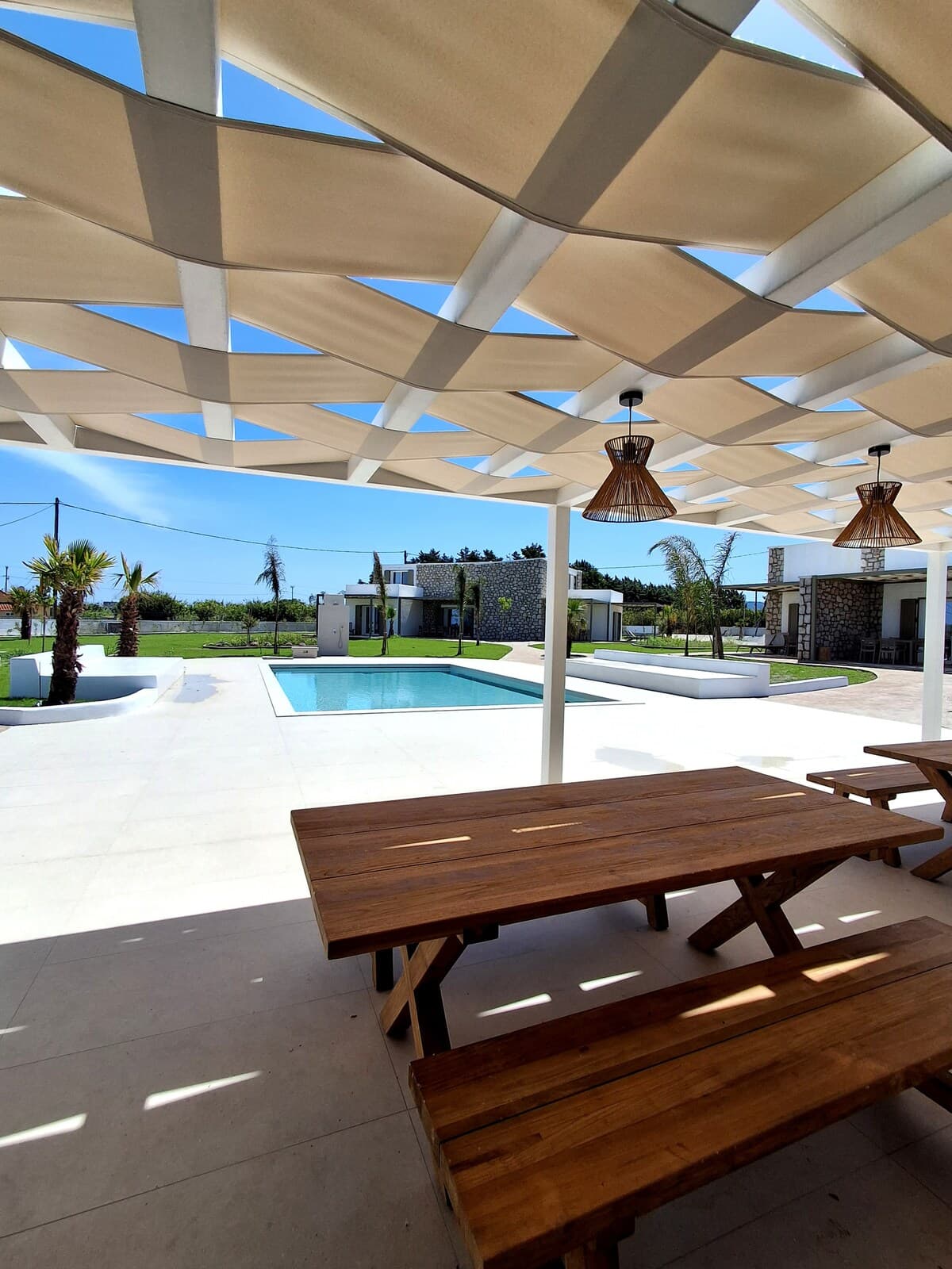 Olive — Garden & pool 7