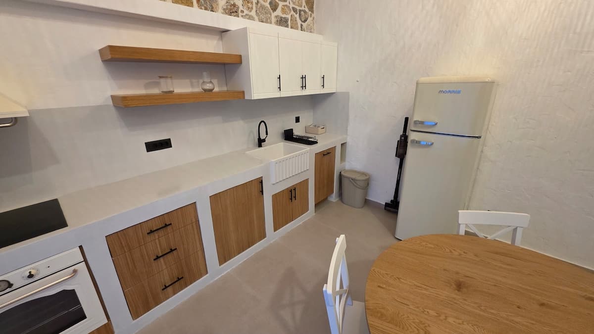Olive — Kitchen 2
