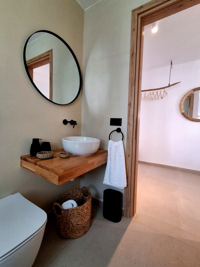 Jasmine — interior 4